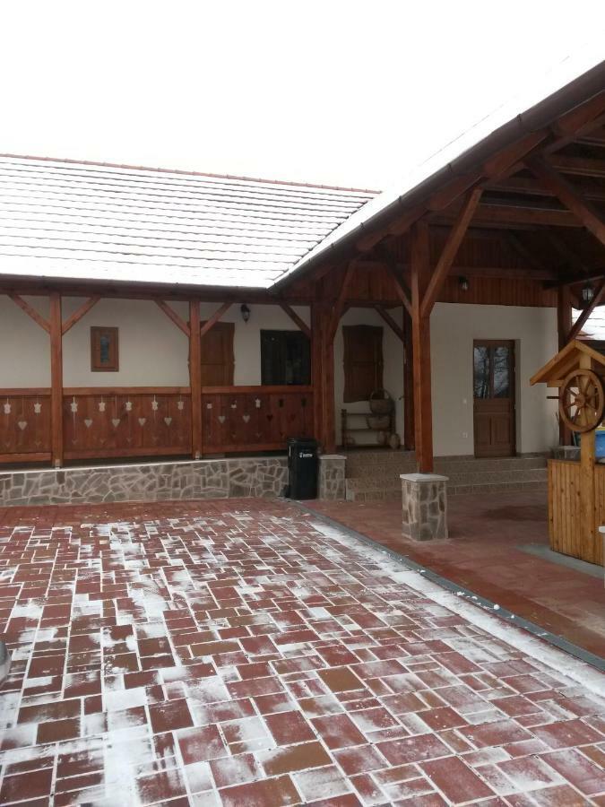 Hotel Martonyi Erdoszeli Vendeghaz Exterior foto